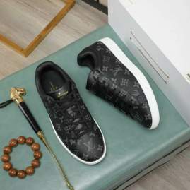 Picture of Louis Vuitton Shoes _SKULVsz38-44mnf041215322